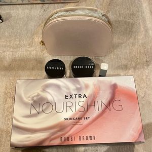 Bobbi Brown Extra Nourishing Skincare Set